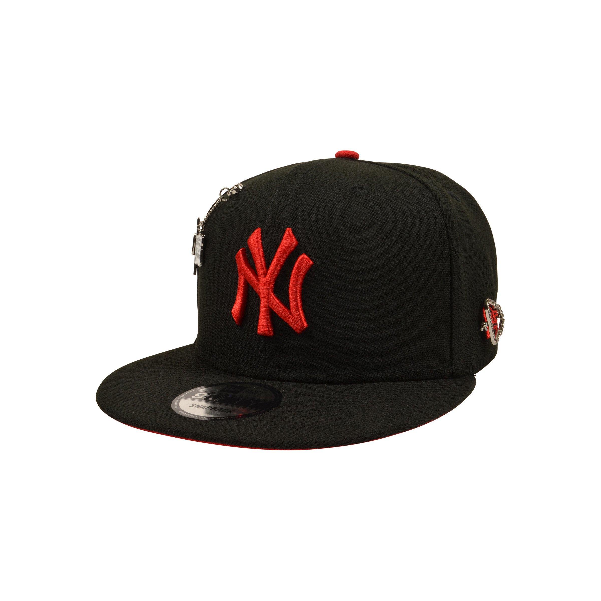 New Era New York Yankees 9FIFTY Charm Snapback Hat - Black/Red - BLACK/RED